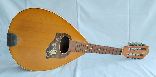 Mandolina in legno - ,