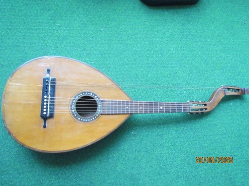 Liuto contra chitarra - contra,